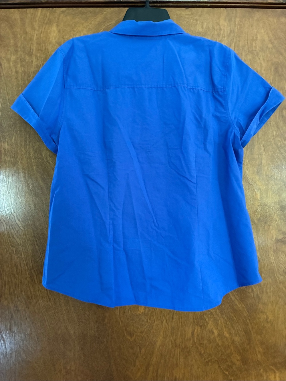 Liz Claiborne Cobalt Blue Short Sleeve Button-Front Shirt - Picture 3 of 3